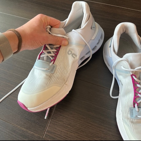 On clouds Flux - Picture 4 of 7